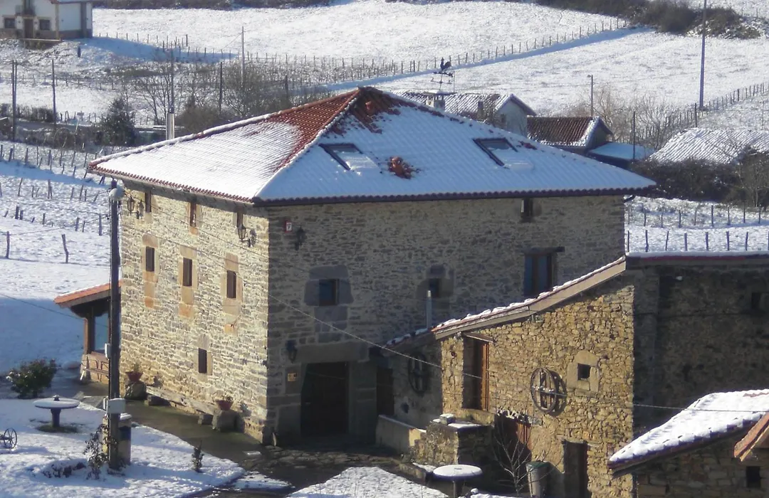 Casa Rural Pikatzaenea-1